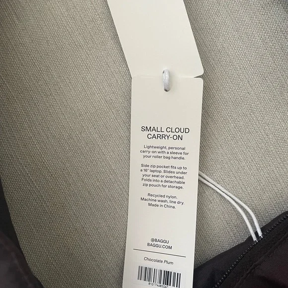 Baggu Small Cloud Carry On Bag Chocolate Plum - Picture 2 of 3